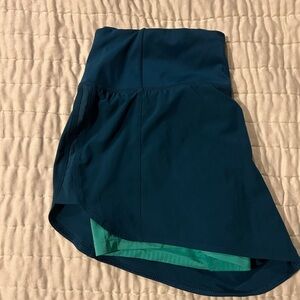 Athleta built in liner running shorts size small